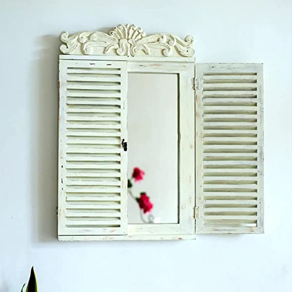 Giovanni Farmhouse Flair Wall Mirror