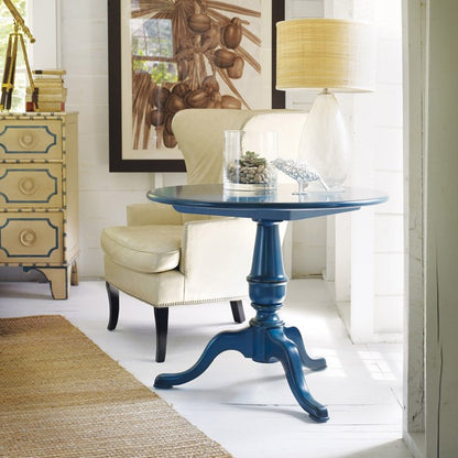 Azure Charm Round End Table – Vintage Blue Pedestal Side Table