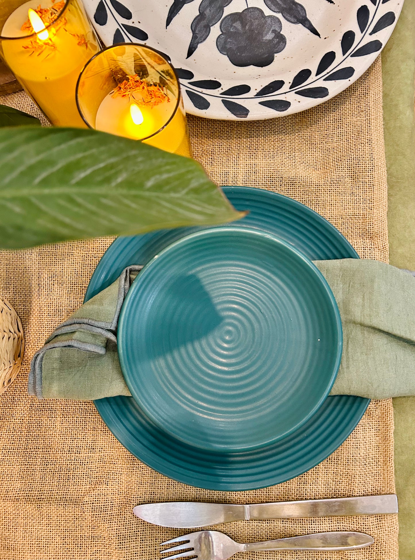 Handwoven Jute Table Runner – Natural Textured Dining Décor | Flashback