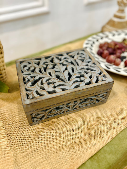 Vintage Wooden Keepsakes Utility Box